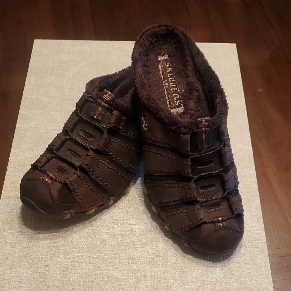 Skechers Chocolate Plush Slip-Ons Size 7 1/2